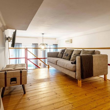 One Bedroom Apartment With Terrace Near Duomo Milano Eksteriør bilde